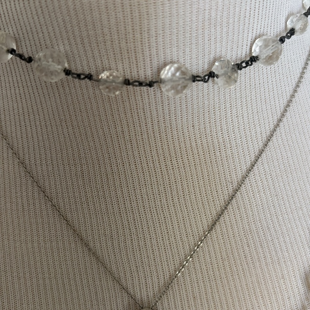 Elegant Silver and Clear Beaded Necklace Set - Picture 3 of 7
